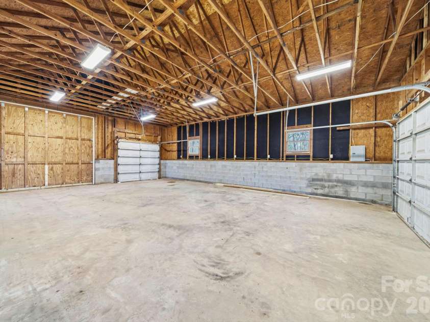 913 Kelly Road, Mount Holly, NC 28120.  MLS# CAR4358820, YatesRealty ID 6821. 