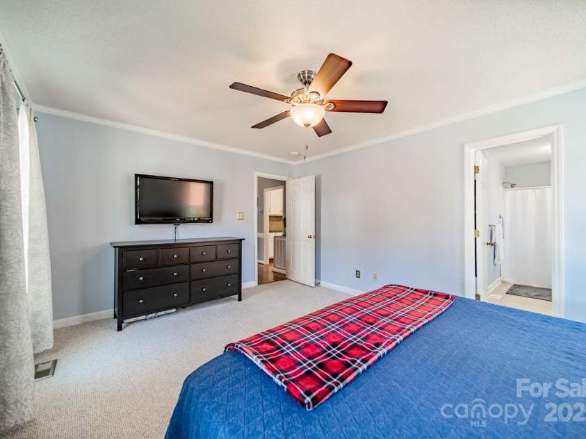 285 Fryling Avenue, Concord, NC 28025.  MLS# CAR4222575, YatesRealty ID 6822. 