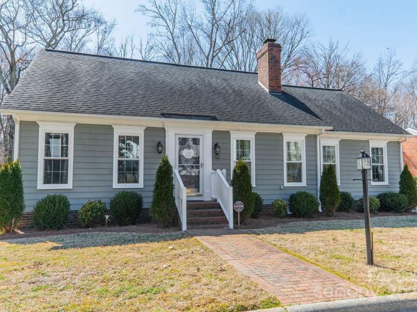 285 Fryling Avenue, Concord, NC 28025.  MLS# CAR4222575, YatesRealty ID 6822. 