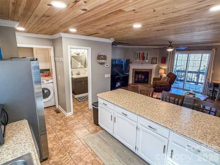 174 Grouse Moor Drive, Sugar Mountain, NC 28604.  MLS# CAR4336083, YatesRealty ID 6823. 