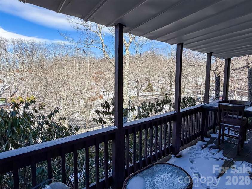 174 Grouse Moor Drive, Sugar Mountain, NC 28604.  MLS# CAR4336083, YatesRealty ID 6823. 
