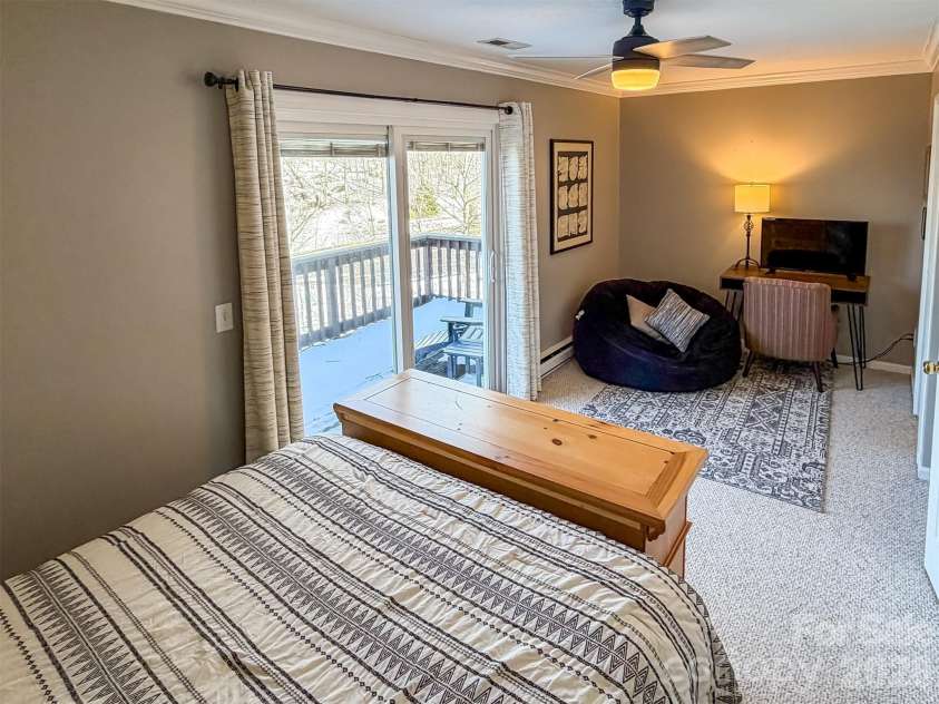 174 Grouse Moor Drive, Sugar Mountain, NC 28604.  MLS# CAR4336083, YatesRealty ID 6823. 