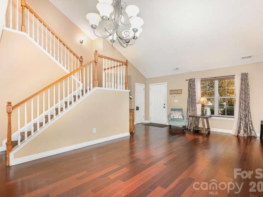 14121 Rouda Lane, Charlotte, NC 28269.  MLS# CAR4316294, YatesRealty ID 6824. 
