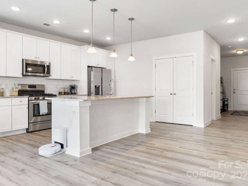 228 Brownstone Drive, Rock Hill, SC 29730.  MLS# CAR4246580, YatesRealty ID 6825. 