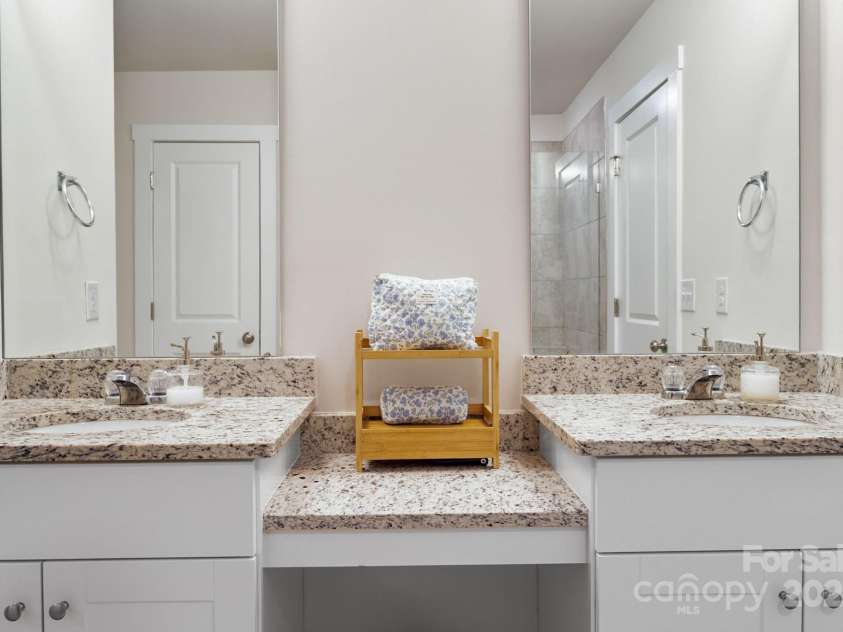 228 Brownstone Drive, Rock Hill, SC 29730.  MLS# CAR4246580, YatesRealty ID 6825. Primary Bath