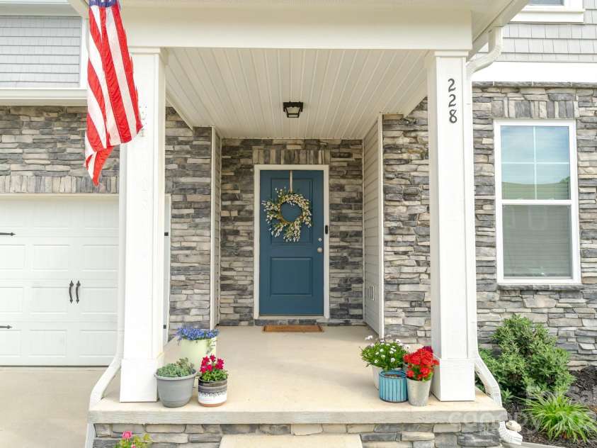 228 Brownstone Drive, Rock Hill, SC 29730.  MLS# CAR4246580, YatesRealty ID 6825. Welcome