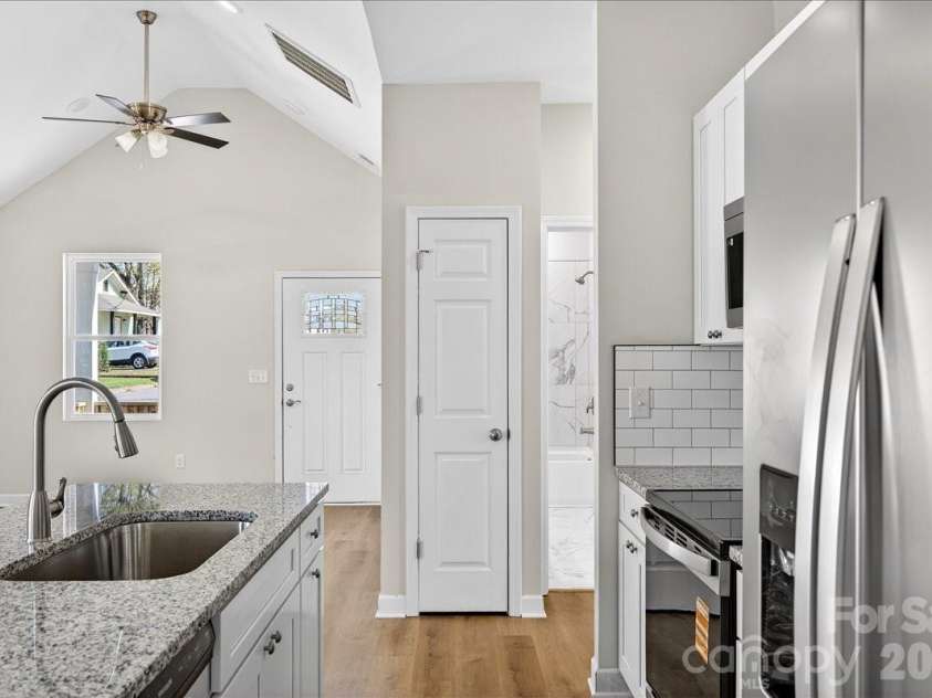 811 Craig Place, Shelby, NC 28150.  MLS# CAR4417974, YatesRealty ID 6825. 