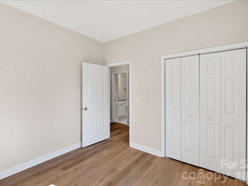811 Craig Place, Shelby, NC 28150.  MLS# CAR4417974, YatesRealty ID 6825. 