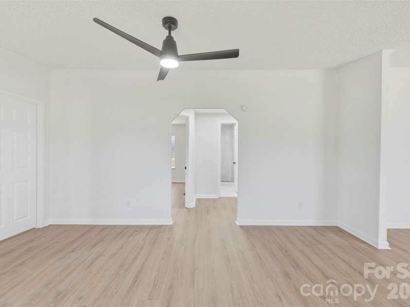 1123 Dallas Stanley Highway, Dallas, NC 28034.  MLS# CAR4359224, YatesRealty ID 6826. 