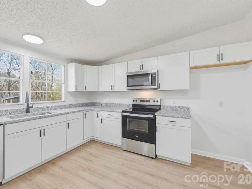 1123 Dallas Stanley Highway, Dallas, NC 28034.  MLS# CAR4359224, YatesRealty ID 6826. 