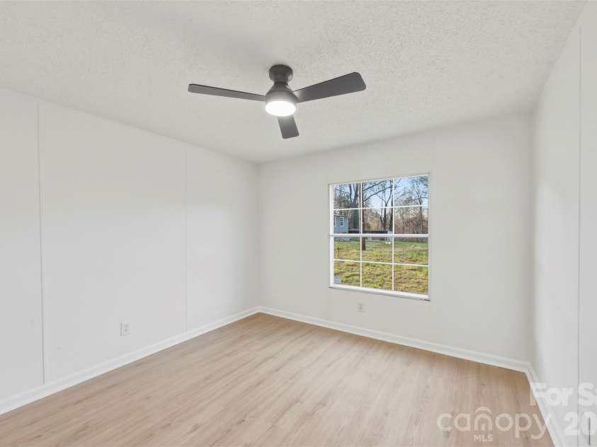 1123 Dallas Stanley Highway, Dallas, NC 28034.  MLS# CAR4359224, YatesRealty ID 6826. 