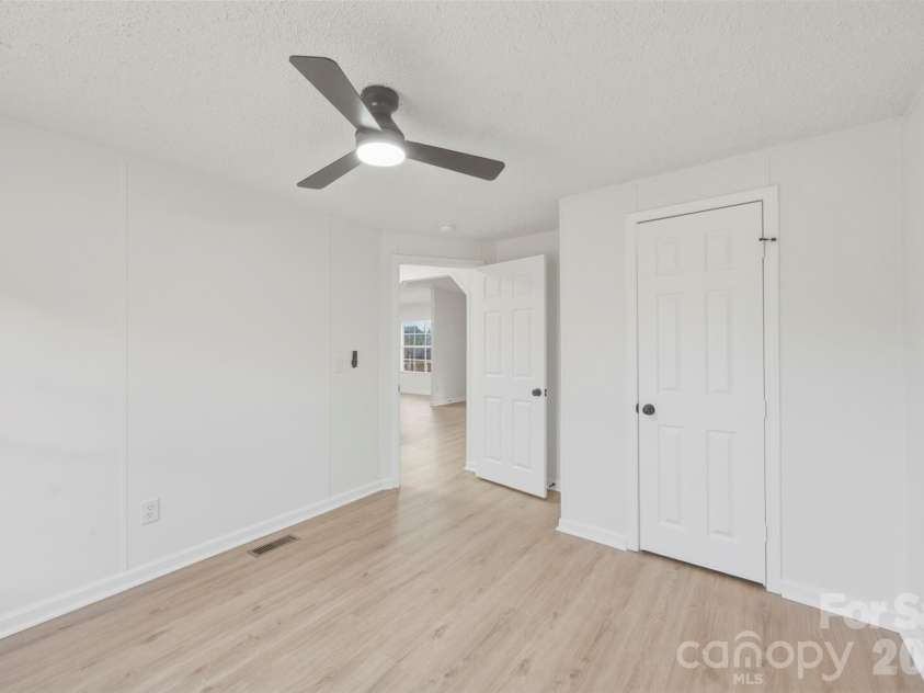 1123 Dallas Stanley Highway, Dallas, NC 28034.  MLS# CAR4359224, YatesRealty ID 6826. 