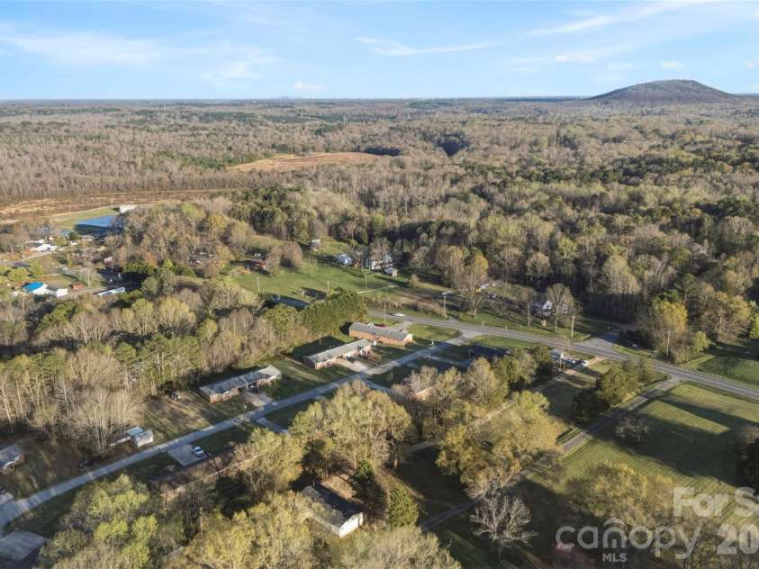 1123 Dallas Stanley Highway, Dallas, NC 28034.  MLS# CAR4359224, YatesRealty ID 6826. 