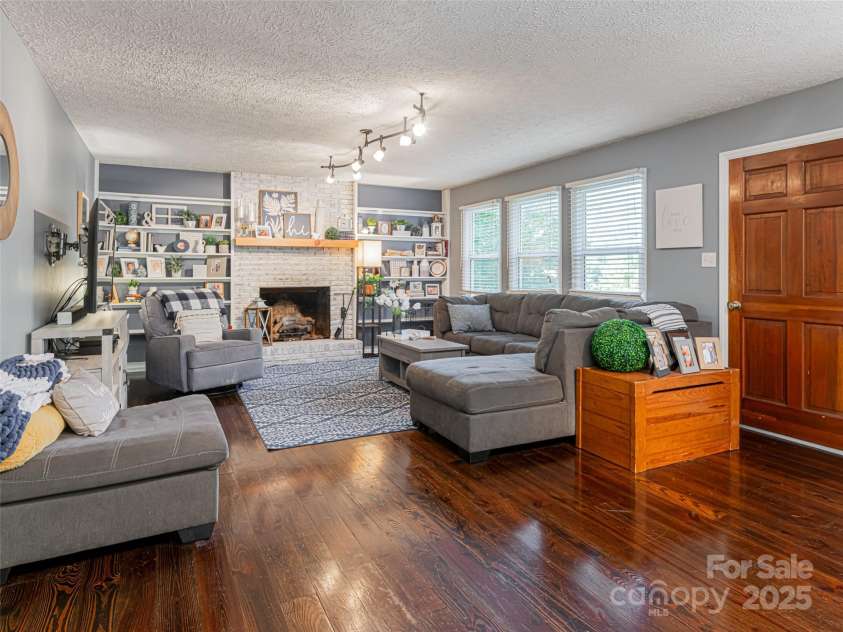 218 & 220 Old Fellowship Road, Swannanoa, NC 28778.  MLS# CAR4241080, YatesRealty ID 6826. 