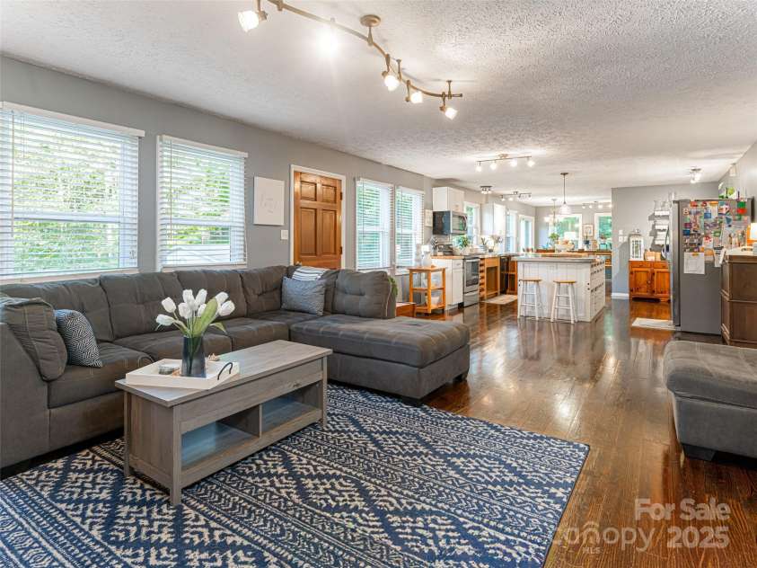 218 & 220 Old Fellowship Road, Swannanoa, NC 28778.  MLS# CAR4241080, YatesRealty ID 6826. 