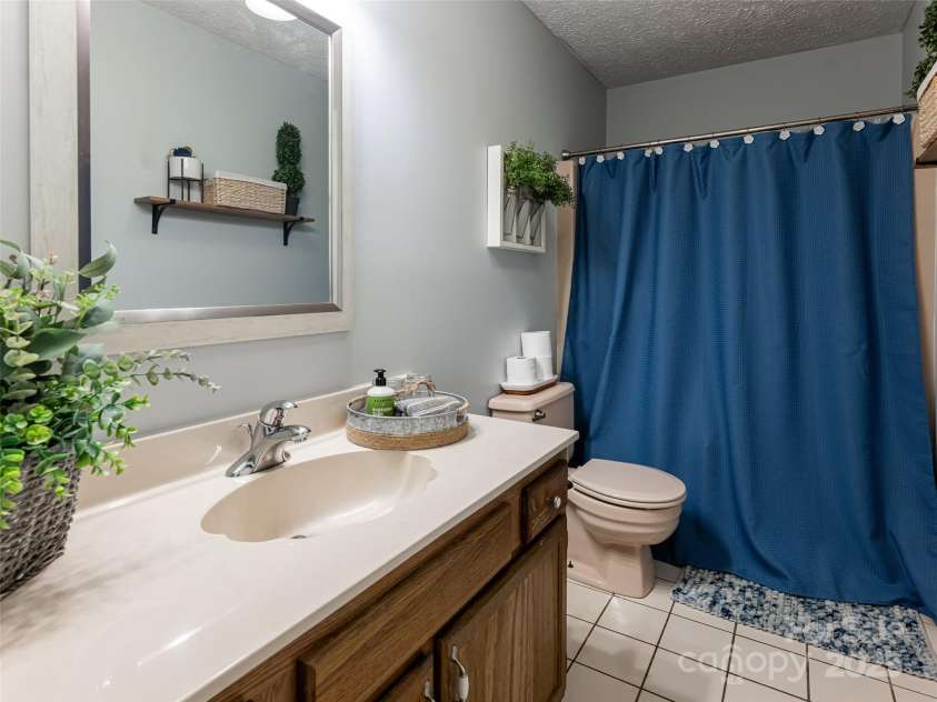 218 & 220 Old Fellowship Road, Swannanoa, NC 28778.  MLS# CAR4241080, YatesRealty ID 6826. 