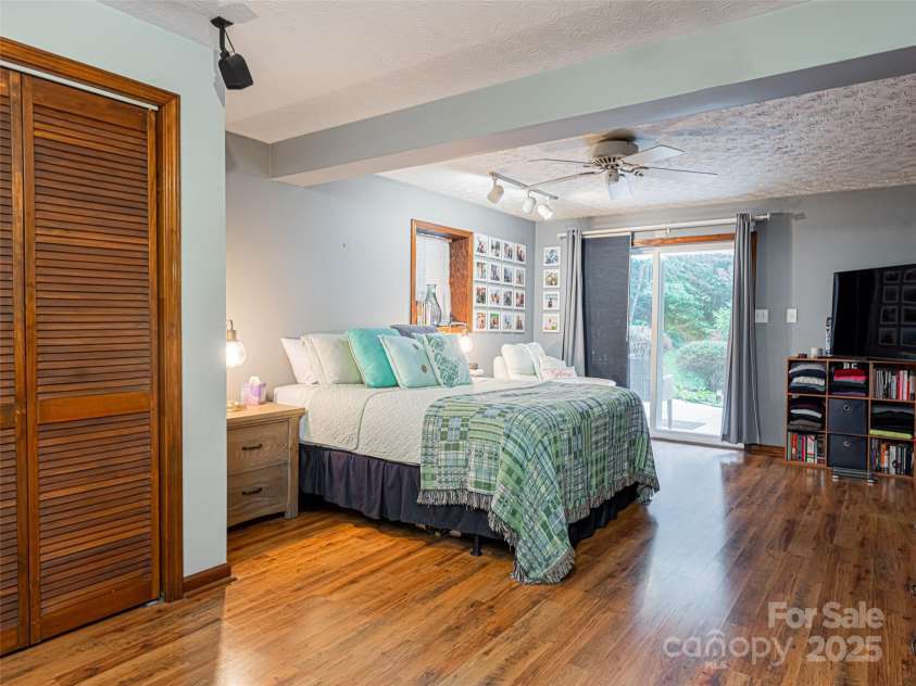 218 & 220 Old Fellowship Road, Swannanoa, NC 28778.  MLS# CAR4241080, YatesRealty ID 6826. 