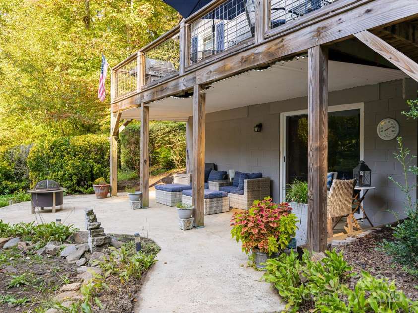 218 & 220 Old Fellowship Road, Swannanoa, NC 28778.  MLS# CAR4241080, YatesRealty ID 6826. 