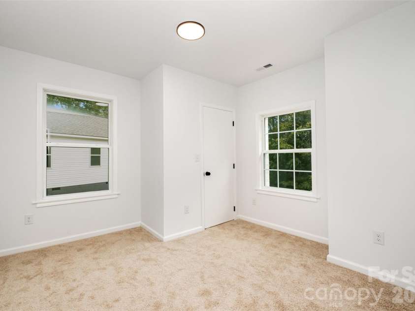 503 Circle Drive, Shelby, NC 28150.  MLS# CAR4356322, YatesRealty ID 6827. 