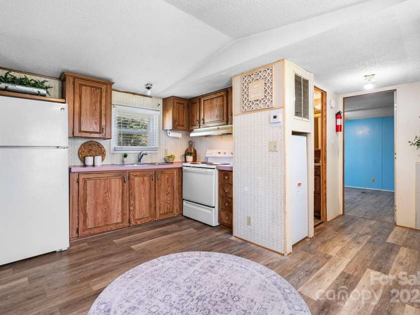 8705 Carroll Street, Hickory, NC 28601.  MLS# CAR4247664, YatesRealty ID 6828. 