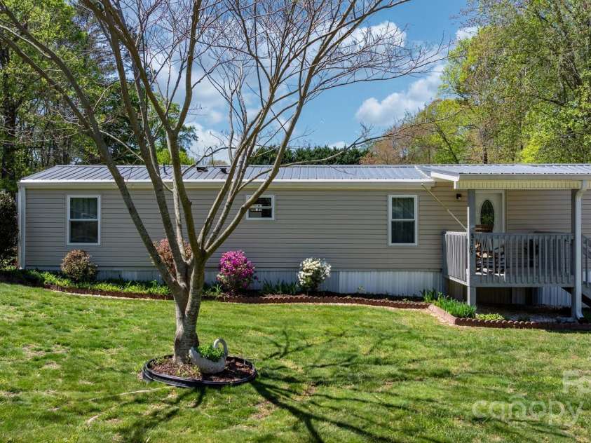 8705 Carroll Street, Hickory, NC 28601.  MLS# CAR4247664, YatesRealty ID 6828. 