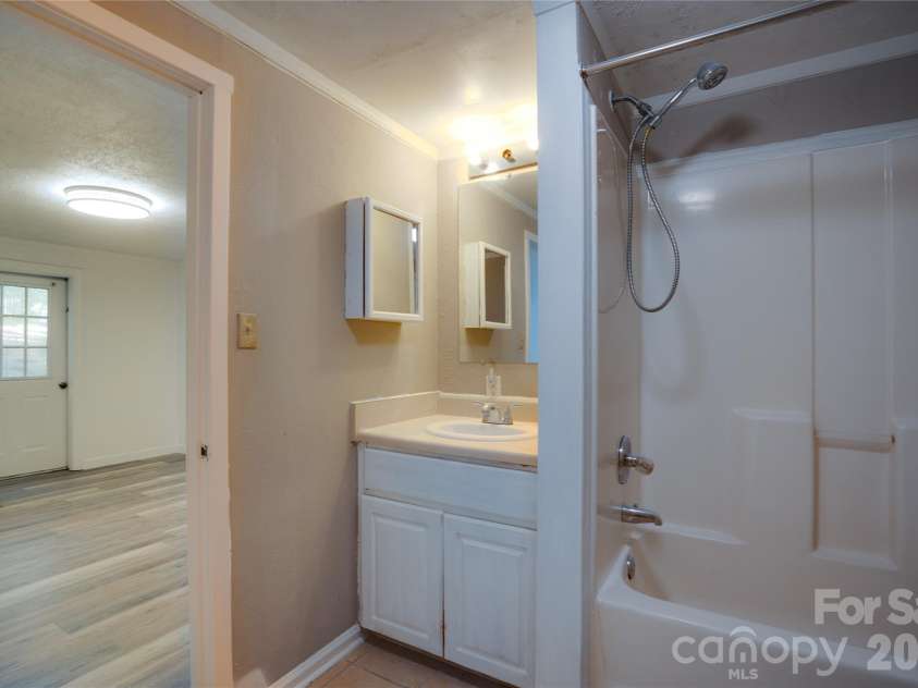 401 Little Street, Lincolnton, NC 28092.  MLS# CAR4311914, YatesRealty ID 6829. Bathroom (accessed through primary)