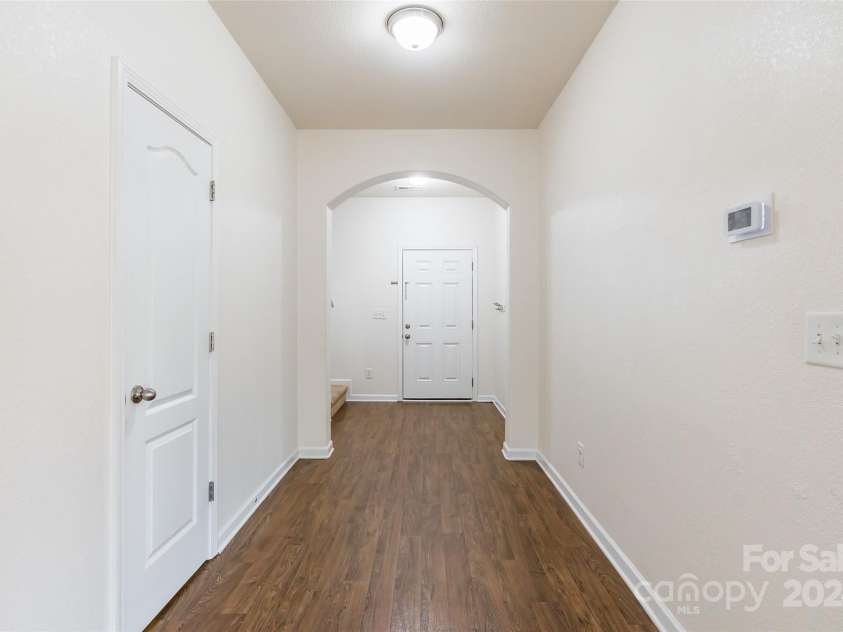 8127 Paw Club Drive, Charlotte, NC 28214.  MLS# CAR4203858, YatesRealty ID 683. 