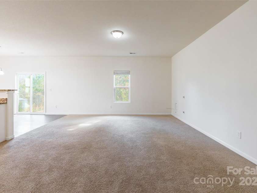 8127 Paw Club Drive, Charlotte, NC 28214.  MLS# CAR4203858, YatesRealty ID 683. 