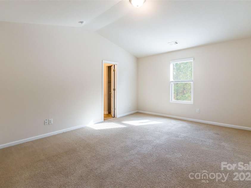 8127 Paw Club Drive, Charlotte, NC 28214.  MLS# CAR4203858, YatesRealty ID 683. 