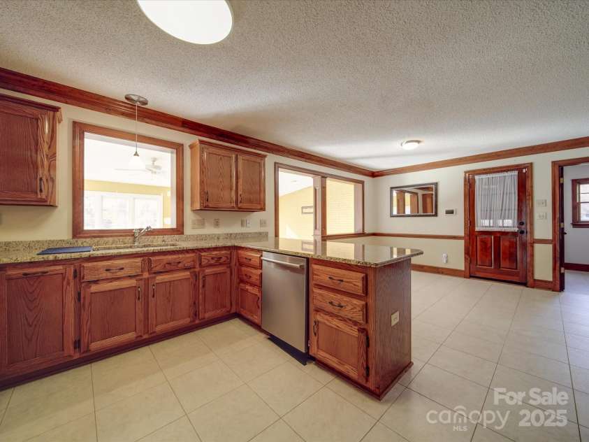 909 Woodhurst Drive, Monroe, NC 28110.  MLS# CAR4191822, YatesRealty ID 6831. 