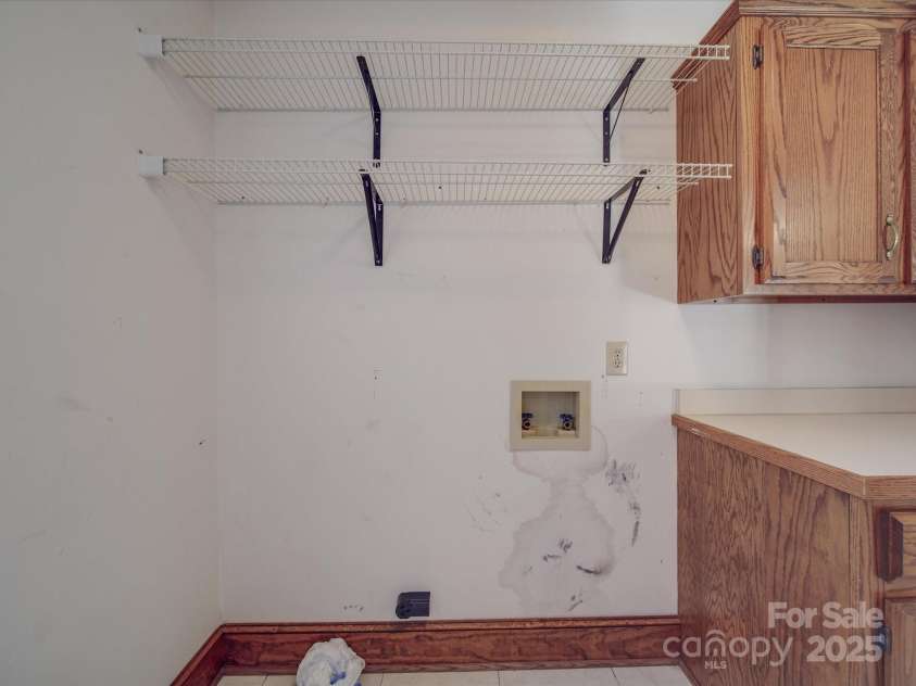 909 Woodhurst Drive, Monroe, NC 28110.  MLS# CAR4191822, YatesRealty ID 6831. 