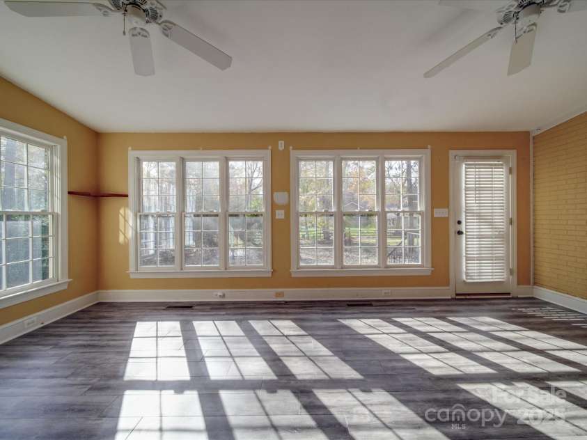 909 Woodhurst Drive, Monroe, NC 28110.  MLS# CAR4191822, YatesRealty ID 6831. 