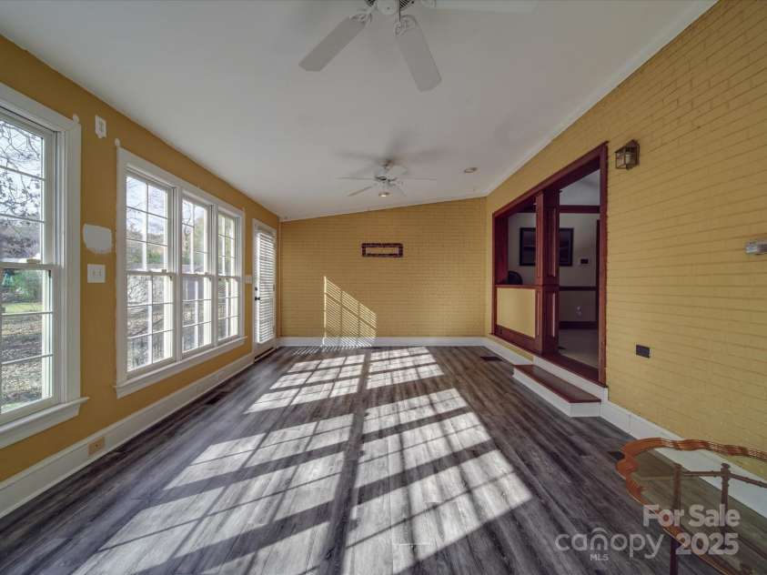 909 Woodhurst Drive, Monroe, NC 28110.  MLS# CAR4191822, YatesRealty ID 6831. 