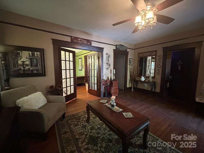 829 Green Street, Salisbury, NC 28144.  MLS# CAR4247753, YatesRealty ID 6833. 