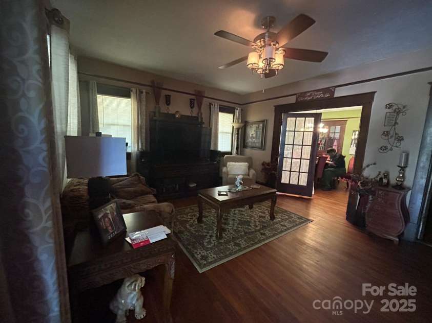 829 Green Street, Salisbury, NC 28144.  MLS# CAR4247753, YatesRealty ID 6833. 