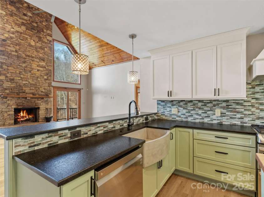 628 Cove Creek Lane, Weaverville, NC 28787.  MLS# CAR4240131, YatesRealty ID 6834. 