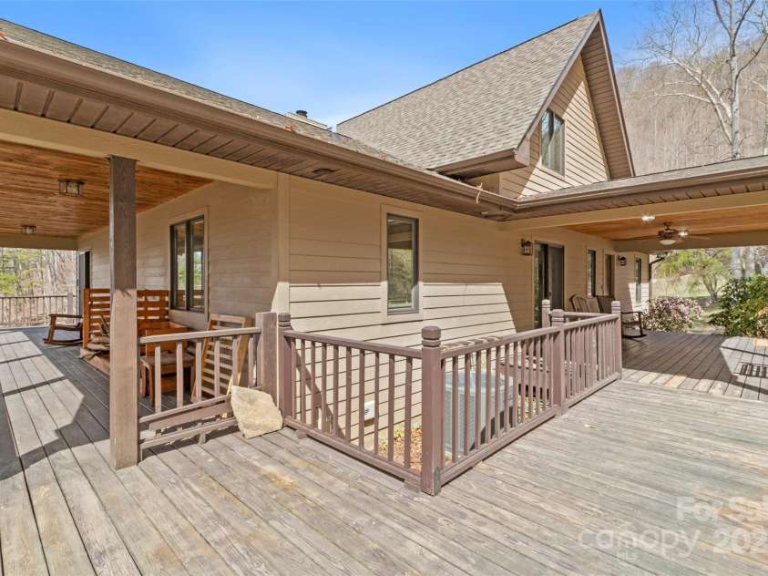 628 Cove Creek Lane, Weaverville, NC 28787.  MLS# CAR4240131, YatesRealty ID 6834. 