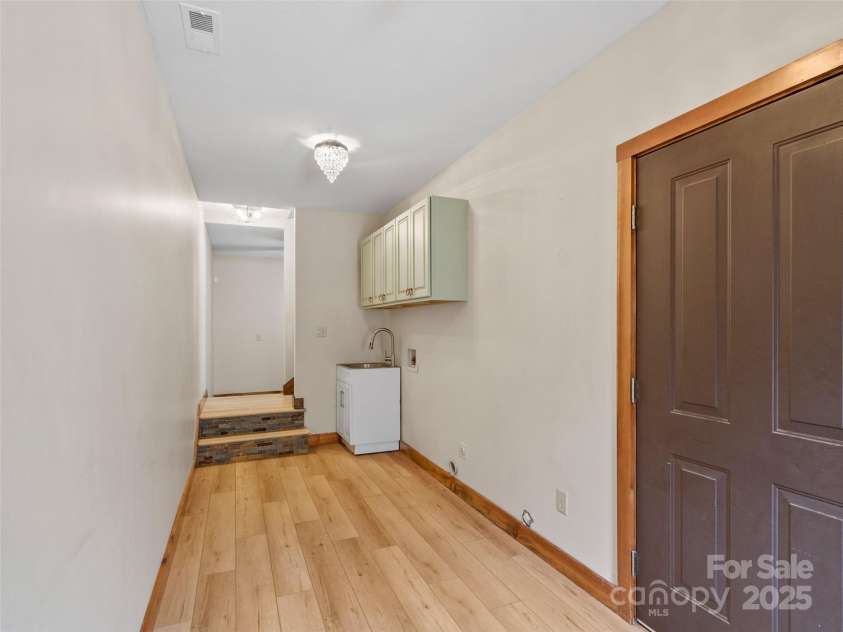 628 Cove Creek Lane, Weaverville, NC 28787.  MLS# CAR4240131, YatesRealty ID 6834. Laundry