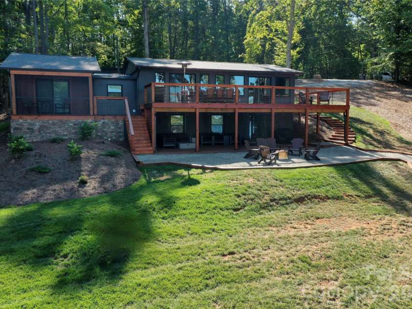 128 Wickford Lane, Mooresville, NC 28117.  MLS# CAR4355528, YatesRealty ID 6836. 