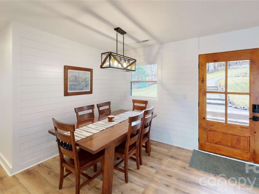 128 Wickford Lane, Mooresville, NC 28117.  MLS# CAR4355528, YatesRealty ID 6836. 