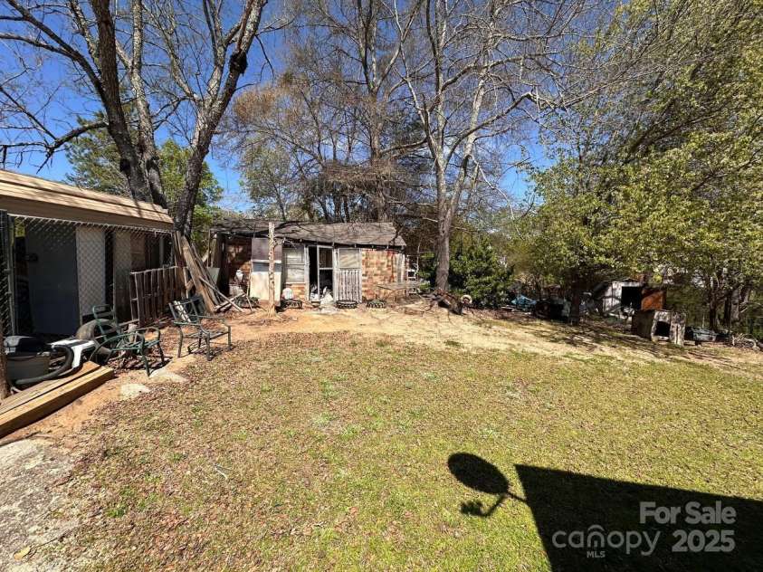 200 Leaf Court, Clover, SC 29710.  MLS# CAR4239562, YatesRealty ID 6836. 