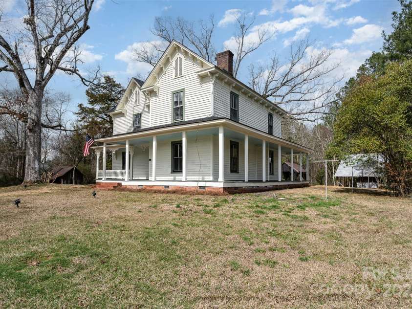 502 Allenton Street, Mount Gilead, NC 27306.  MLS# CAR4239144, YatesRealty ID 6837. 