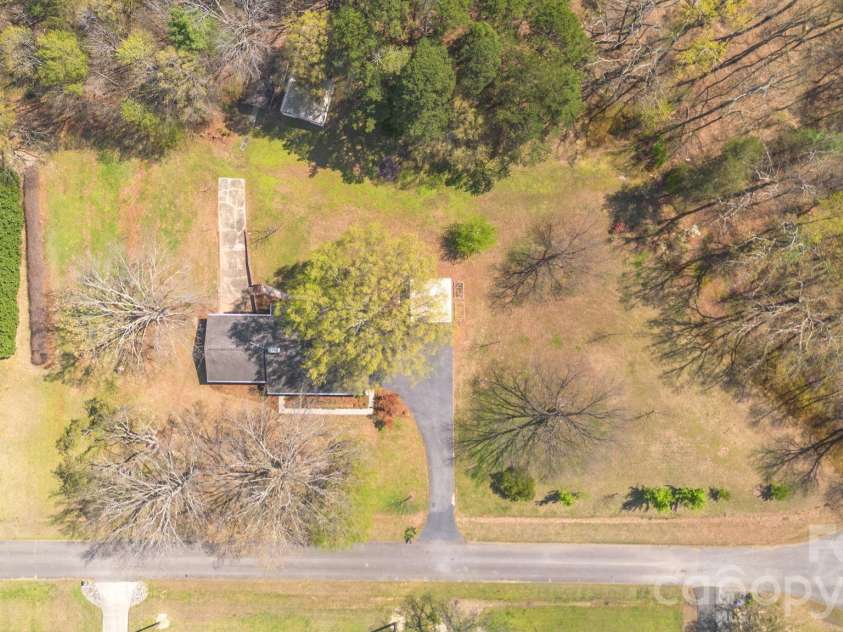 3921 Peach Street, Newton, NC 28658.  MLS# CAR4357267, YatesRealty ID 6838. 