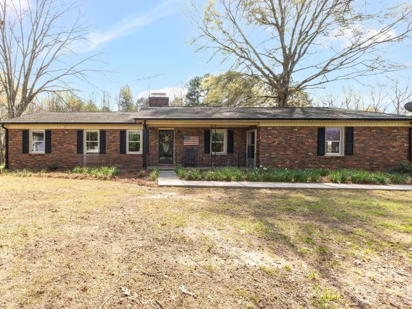 3921 Peach Street, Newton, NC 28658.  MLS# CAR4357267, YatesRealty ID 6838. Front