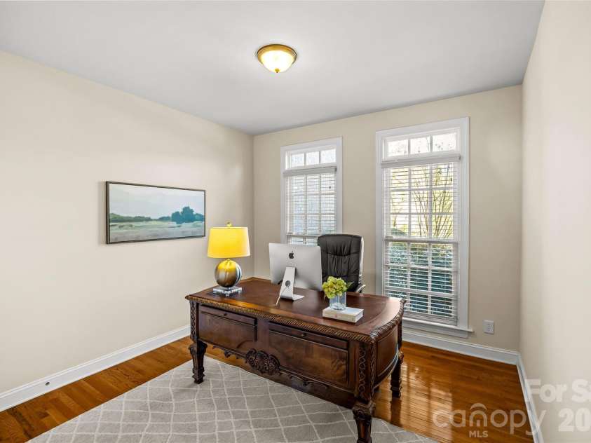 16532 Flintrock Falls Lane, Charlotte, NC 28278.  MLS# CAR4335603, YatesRealty ID 6839. 