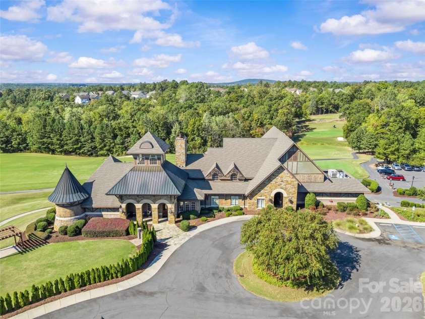 16532 Flintrock Falls Lane, Charlotte, NC 28278.  MLS# CAR4335603, YatesRealty ID 6839. 