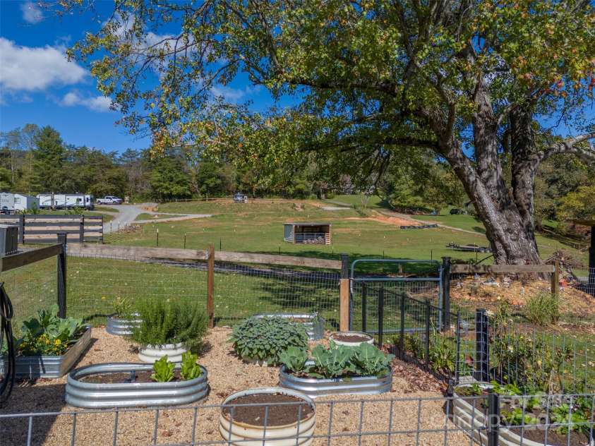 2145 Old Murphy Road, Franklin, NC 28734.  MLS# CAR4192245, YatesRealty ID 684. Patio