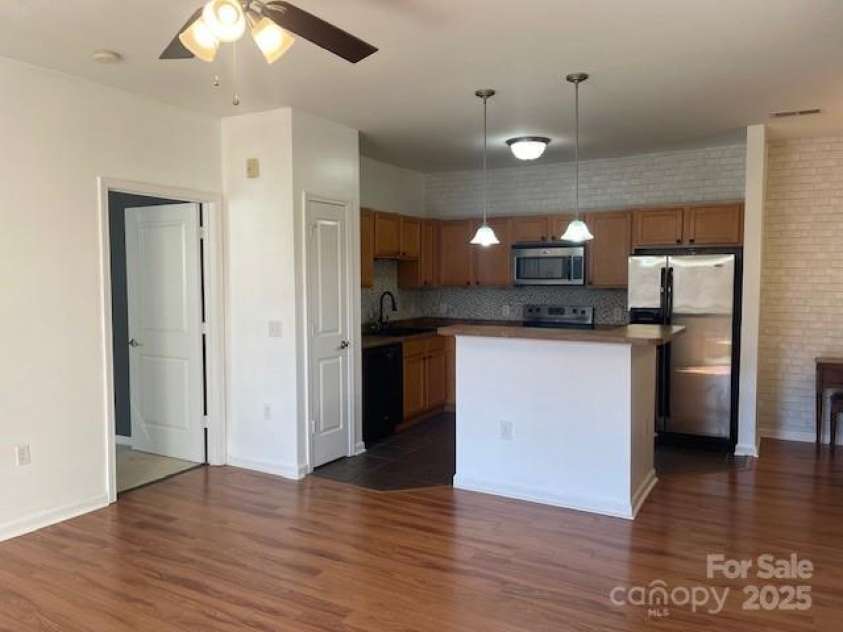 202 Brickton Village Circle, Fletcher, NC 28732.  MLS# CAR4137403, YatesRealty ID 6840. Kitchen