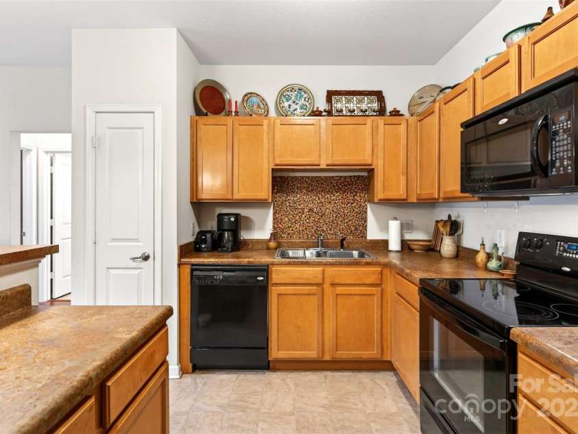 202 Brickton Village Circle, Fletcher, NC 28732.  MLS# CAR4328329, YatesRealty ID 6840. 