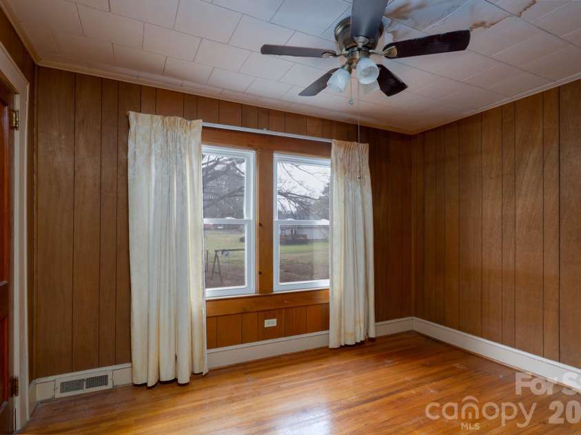 322 4th Street, Oakboro, NC 28129.  MLS# CAR4349811, YatesRealty ID 6840. 